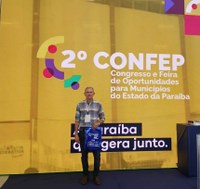 O Presidente da Câmara Municipal de Monte Horebe - PB, Júnior Guarita participada Confep 2025: Evento reúne prefeitos e secretários municipais de toda a Paraíba, em João Pessoa